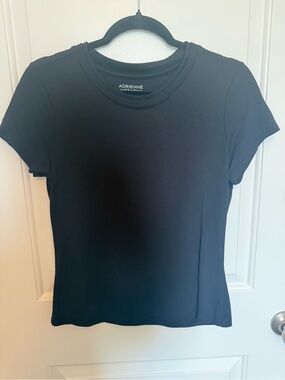 Adrienne Vittadini Black Short-Sleeve Crewneck Tee